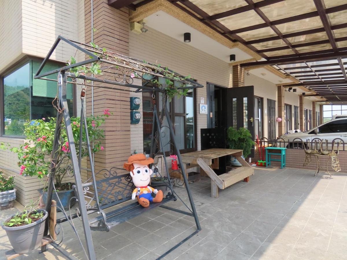 No.1 Shelter Bed & Breakfast Toucheng Exterior photo