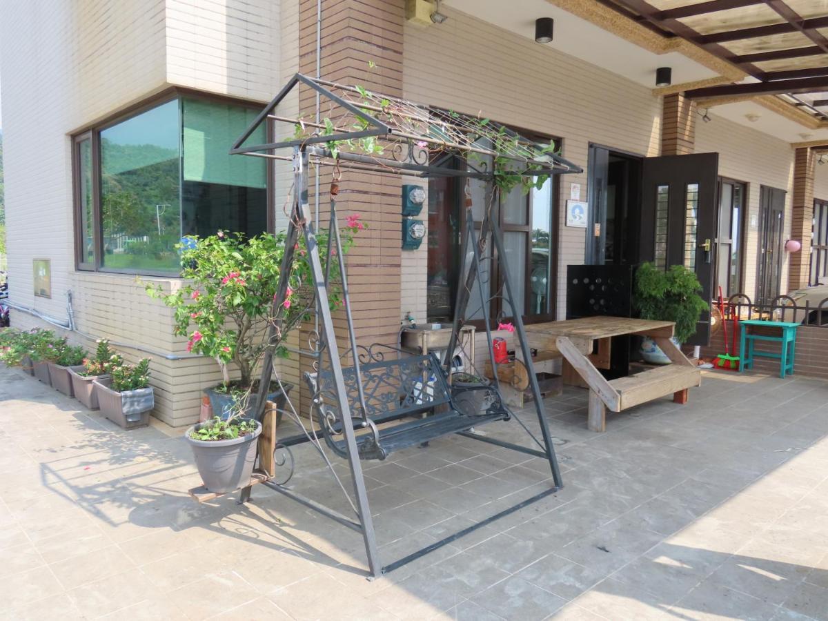 No.1 Shelter Bed & Breakfast Toucheng Exterior photo